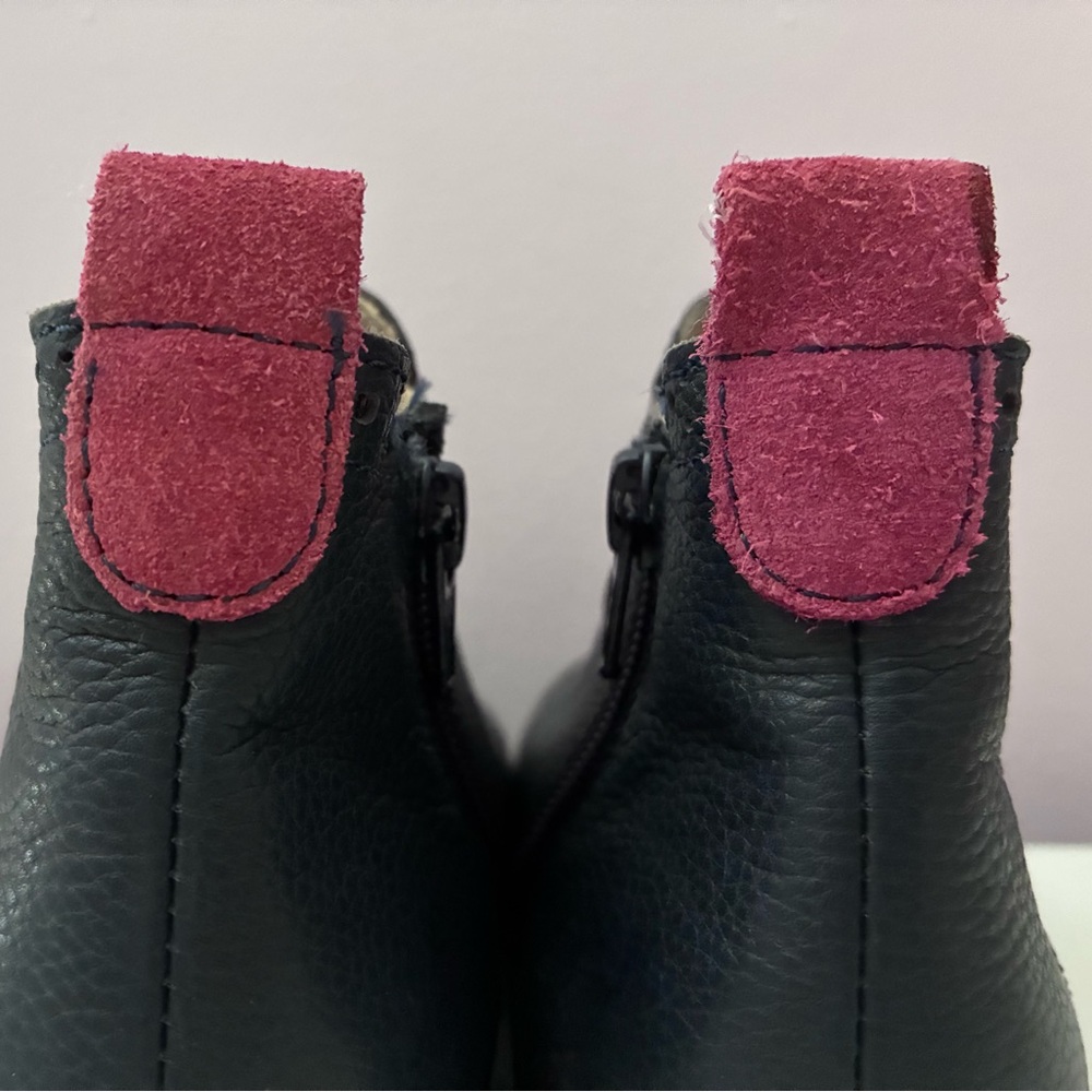 Mini Boden Size 32 Leather Chelsea Boots - Picture 12 of 15